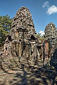 Banteay Kdei temple - towers nad galleries of the inner temple enclosures.